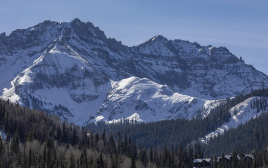 136 Country Club Drive 851