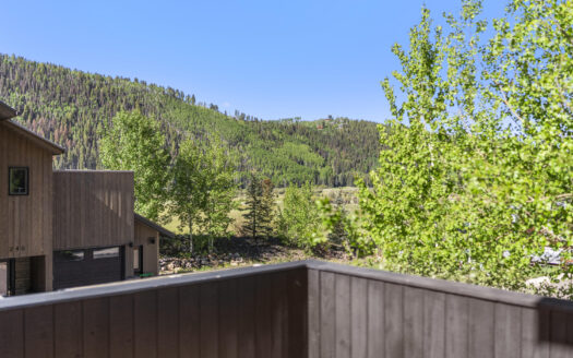 S 245 Sunset Ridge Drive