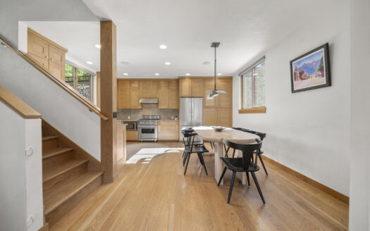 S 245 Sunset Ridge Drive