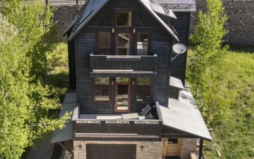 S 245 Sunset Ridge Drive