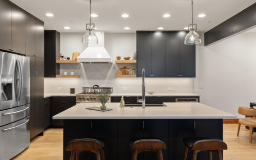 111 San Joaquin Road 20