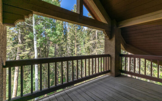 111 San Joaquin Road 20