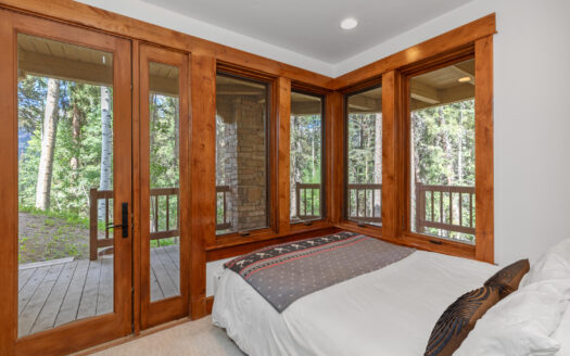 111 San Joaquin Road 20