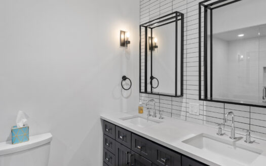 111 San Joaquin Road 20