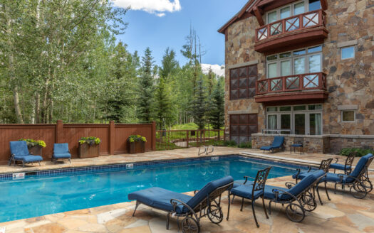 111 San Joaquin Road 20