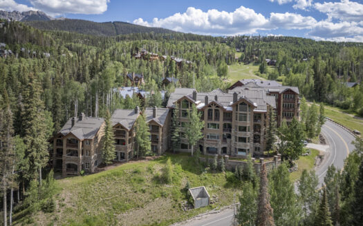 111 San Joaquin Road 20