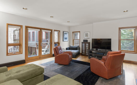 S 368 Davis Street A7