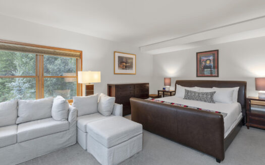 S 368 Davis Street A7