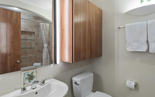 S 368 Davis Street A7