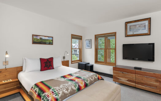 S 368 Davis Street A7