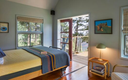 3450 Peninsula Drive