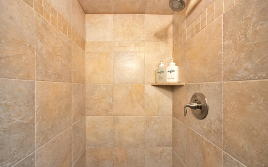 W 548 Pacific Avenue B