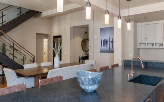 S 398 Davis Street C302