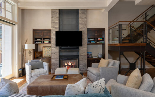 S 398 Davis Street C302