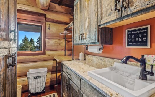 1776 Peninsula Drive