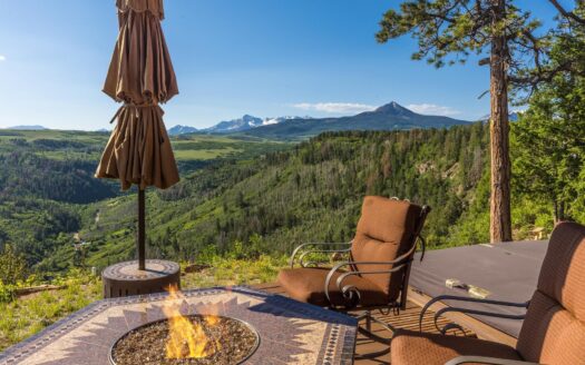 1776 Peninsula Drive