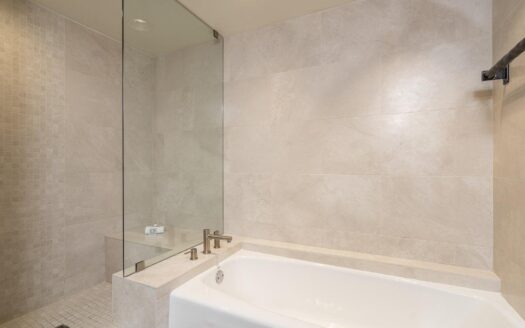 136 Country Club Drive 648/650