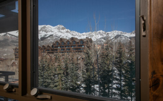 136 Country Club Drive 541