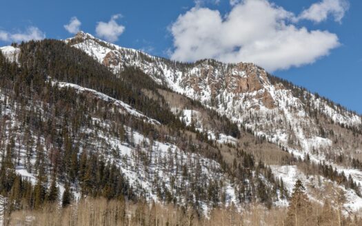 E 10 San Bernardo Drive