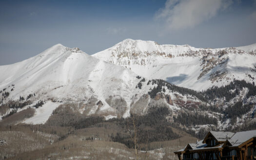 136 Country Club Drive 543