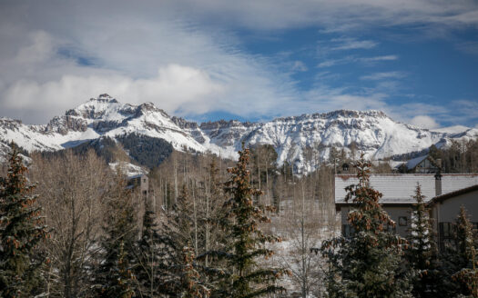 136 Country Club Drive 543