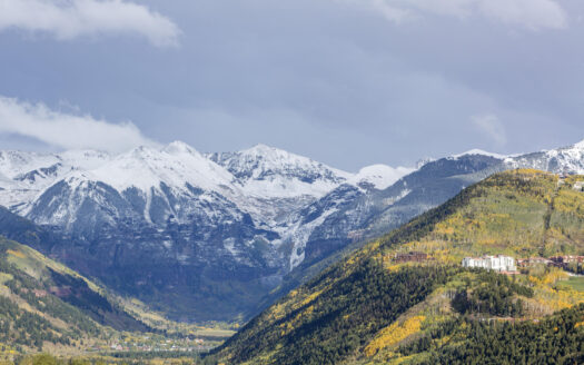 136 Country Club Drive 543