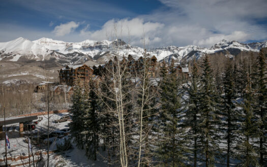 136 Country Club Drive 543