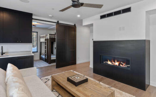 162 San Joaquin Road 5