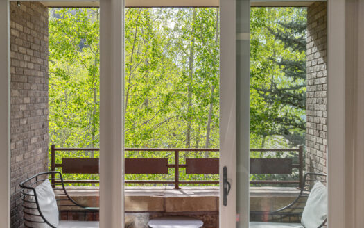 S 398 Davis Street SW 201