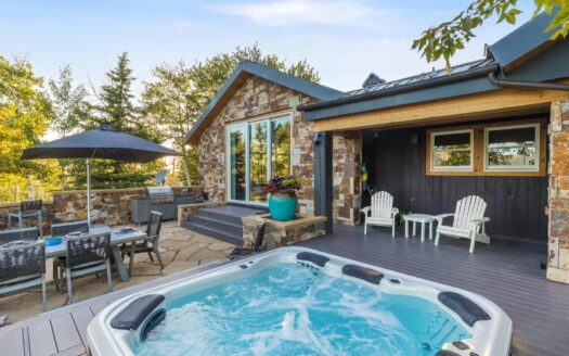 3289 Laughing Dog Road