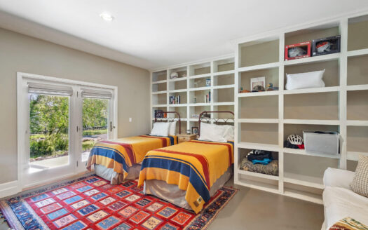 3289 Laughing Dog Road