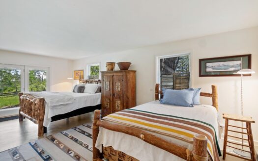 3289 Laughing Dog Road