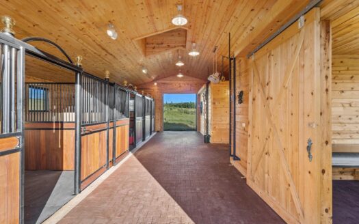 3289 Laughing Dog Road