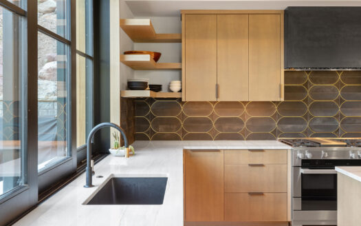 E 653 Pandora Avenue