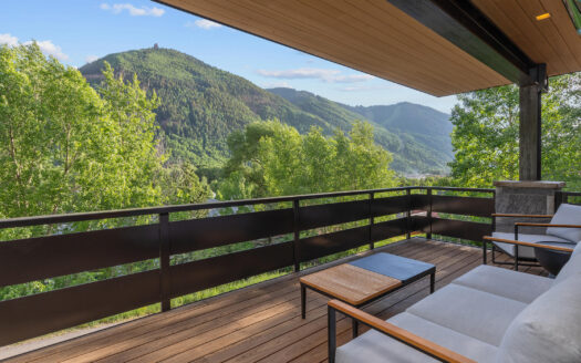 E 653 Pandora Avenue