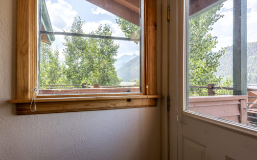 35 Pilot Knob Lane 504