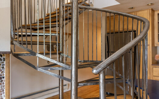 35 Pilot Knob Lane 504