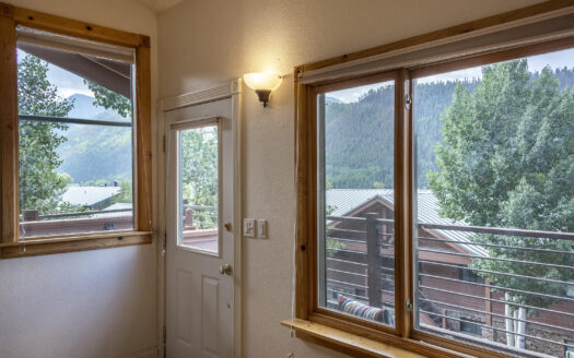 35 Pilot Knob Lane 504