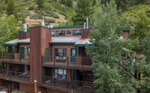 35 Pilot Knob Lane 504