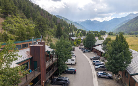 35 Pilot Knob Lane 504