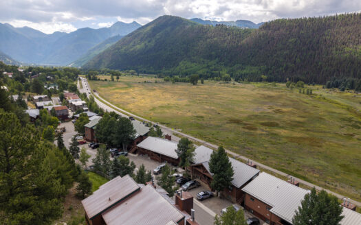 35 Pilot Knob Lane 504