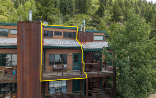 35 Pilot Knob Lane 504