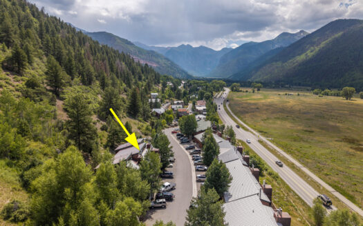 35 Pilot Knob Lane 504