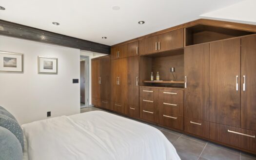 S 260 Aspen Street 3