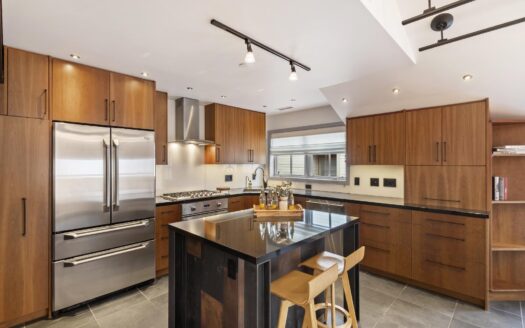 S 260 Aspen Street 3