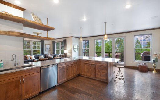 136 San Joaquin Road D101