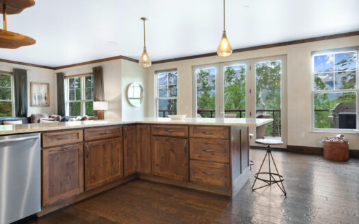 136 San Joaquin Road D101