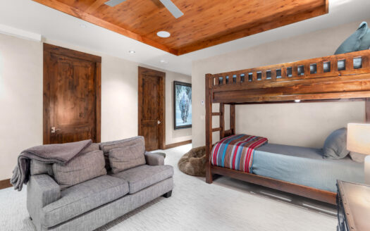 136 San Joaquin Road D101