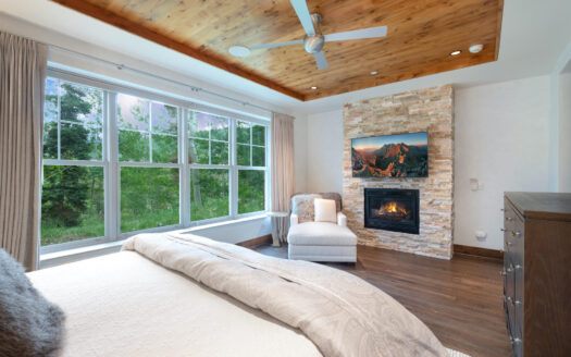 136 San Joaquin Road D101