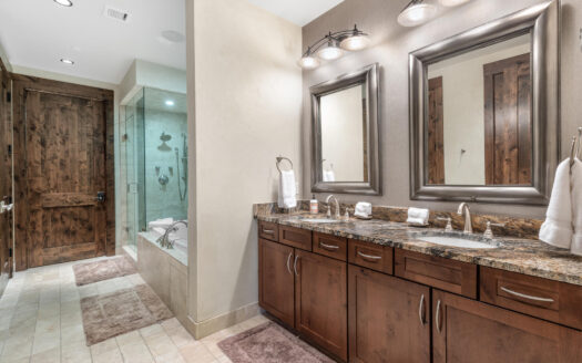 136 San Joaquin Road D101